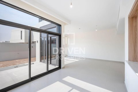 Villa zur Miete in Dubai South (Dubai World Central), Dubai, VAE 4 Schlafzimmer, 374.68 m2 Nr. 746820 - Foto 4
