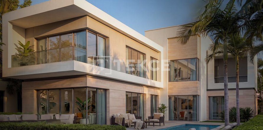 Villa itt: Dubai Land, EAE, 4 hálószoba, 490 m², azonosító: 688224
