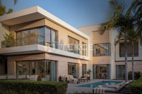 Villa in Dubai Land, Dubai, VAE: 6 Schlafzimmer, 719 m2 Nr. 688226