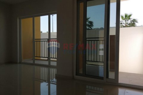 Rijtjeshuis te koop in Dubai, VAE 3 slaapkamers, 114.7 vr.m., nr 554825 - foto 10