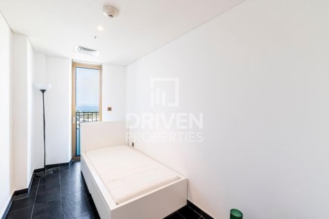 Appartement te koop in Jumeirah, Dubai, VAE 3 slaapkamers, 250.65 vr.m., nr 761541 - foto 12