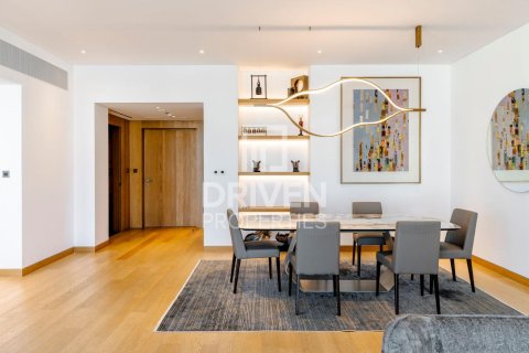Appartement te koop in Jumeirah, Dubai, VAE 3 slaapkamers, 250.65 vr.m., nr 761541 - foto 15