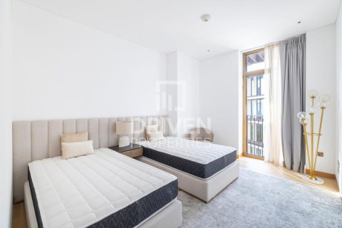 Appartement te koop in Jumeirah, Dubai, VAE 3 slaapkamers, 250.65 vr.m., nr 761541 - foto 10