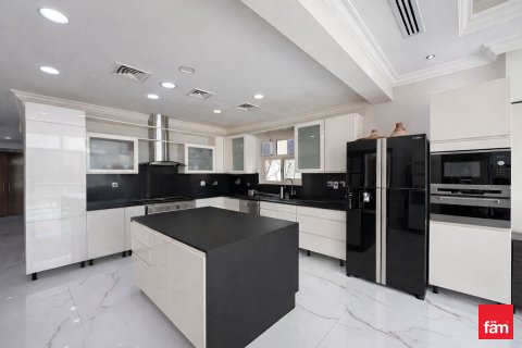 Vila di Jumeirah Islands, Dubai, UAE 4 bilik tidur, 988.2 meter persegi № 702268 - foto 6
