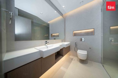 Lägenhet till försäljning i Dubai, UAE 3 sovrum, 223.7 kvm Nr. 702289 - fotografi 18