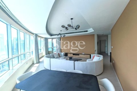 Apartment til salg i Dubai Marina, Dubai, UAE 4 soveværelser, 224 kvm № 737656 - foto 2