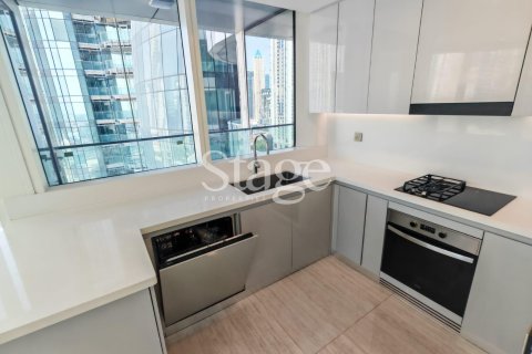 Dzīvoklis AL HABTOOR TOWER Business Bay, Dubaijā, AAE 2 istabas, 143 m2 Nr. 737652 - attēls 2