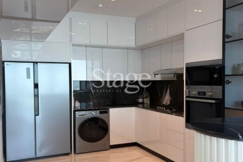 Apartment til salg i Deira, Dubai, UAE 3 soveværelser, 279 kvm № 737654 - foto 2
