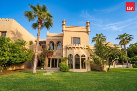 Palm Jumeirah、Dubai、UAEにあるヴィラ 4ベッドルーム、470.1 m2 No757828
