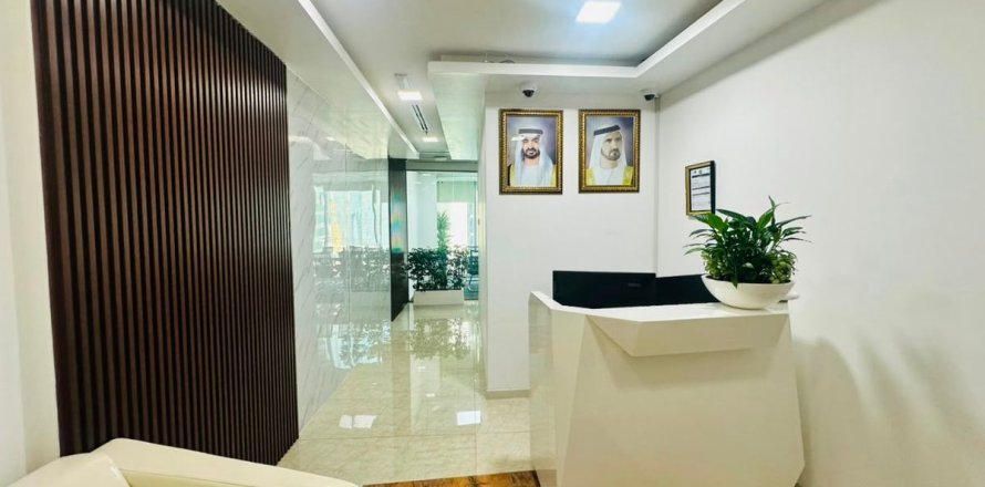 Iroda itt: Dubai, EAE, 162.4 m², azonosító: 765780