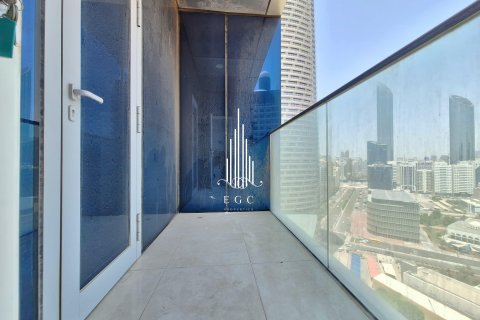 Apartment til leje i Corniche Road, Abu Dhabi, UAE 2 soveværelser, 137.5 kvm № 533271 - foto 2