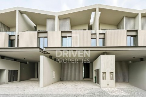 Ridamaja asukohaga Nadd Al Sheba, Dubai, AÜE: 3 magamistoaga, 351.08 m² Nr 755738
