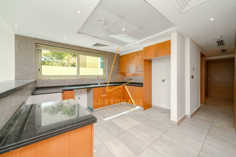 Jumeirah Park, Dubai, BAE’de kiralık villa 4 yatak odası, 512 m² No 766641 - fotoğraf 5