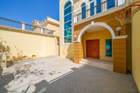 Jumeirah Park, Dubai, BAE’de kiralık villa 4 yatak odası, 512 m² No 766641 - fotoğraf 17