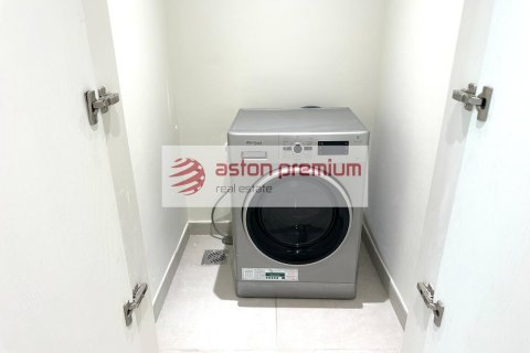 Lägenhet uthyres i Dubai, UAE 2 sovrum, 120 kvm Nr. 766639 - fotografi 12