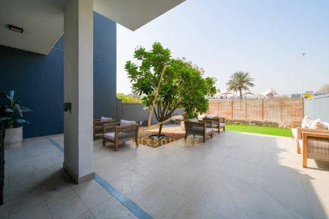 Villa in vendita a Motor City, Dubai, EAU 3 camere da letto, 240 mq. № 766640 - foto 27