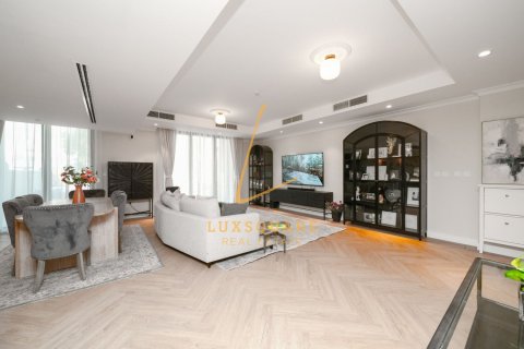 Villa in vendita a Motor City, Dubai, EAU 3 camere da letto, 240 mq. № 766640 - foto 2