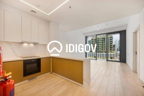 Apartmen di Al Satwa, Dubai, UAE 1 bilik tidur, 79.62 meter persegi № 761113