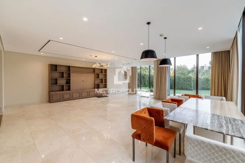 Villa in Jumeirah, Dubai, VAE: 5 Schlafzimmer, 540 m2 Nr. 592291