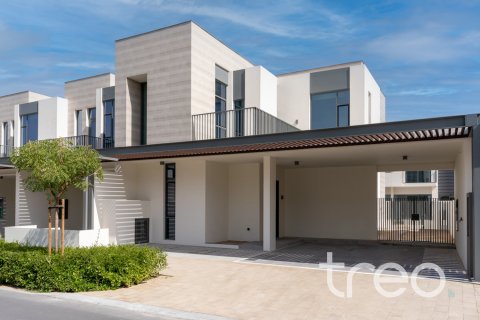Casa urbana em Arabian Ranches 3, Dubai, EAU 4 quartos, 225.48 m2 № 753673