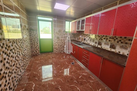 Villa til salg i Al Bateen, Abu Dhabi, UAE 10 soveværelser, 1800 kvm № 549012 - foto 9