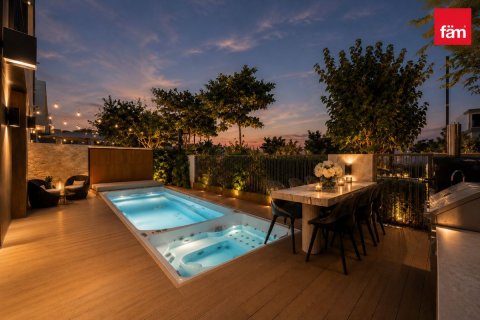 Villa i Tilal Al Ghaf, Dubai, UAE 4 sovrum, 225.7 kvm Nr. 722626