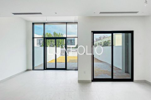 Al Furjan、Dubai、UAEにあるタウンハウス 3ベッドルーム、244 m2 No627429