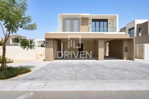 Vilë në Jebel Ali, Dubai, Emiratet e Bashkuara Arabe 5 dhoma gjumi, 715.73 m2. № 744816