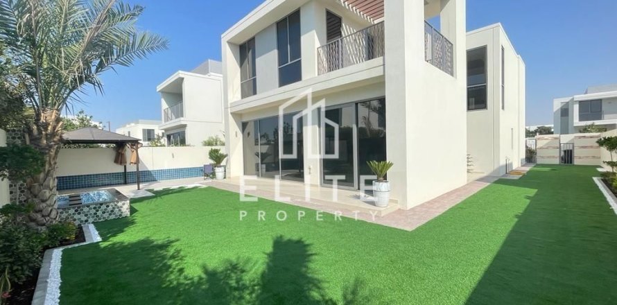 Huvila Dubai Hills Estate, Dubai, Arabiemiraatit 4 makuuhuonetta, 327 m2 № 754740