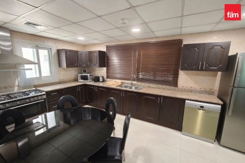 Dubai, संयुक्त अरब अमीरात में विला, 4 बेडरूम, 501.5 वर्ग मीटर, संख्या 753292 - फ़ोटो 16