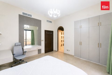 טאונהאוס להשכרה ב Dubai, איחוד האמירויות  4 חדרי שינה, 328.7 מ"ר, מספר 753294 - תמונה 23
