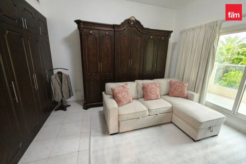 Vila di Dubai, UEA 4 kamar tidur, 501.5 m2 nomor 753290 - foto 9