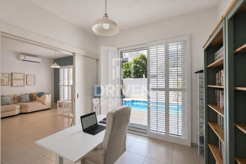 Townhouse de vânzare în Town Square, Dubai, EAU 4 dormitoare, 287.53 mp.  №765333 - poză 13