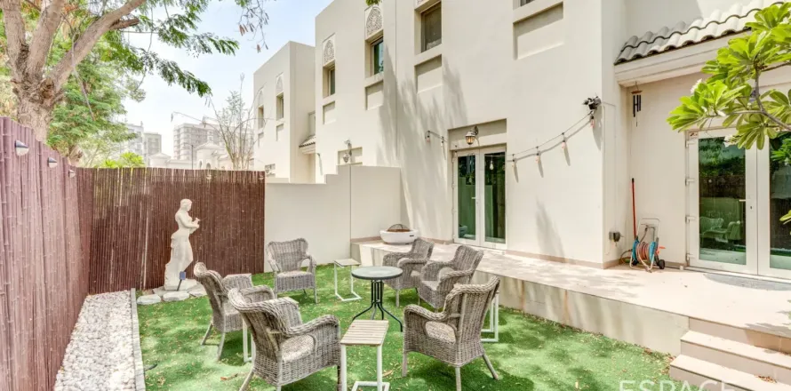 Vila v Al Furjan, Dubai, SAE 3 ložnice, 283 m² Č.: 738134