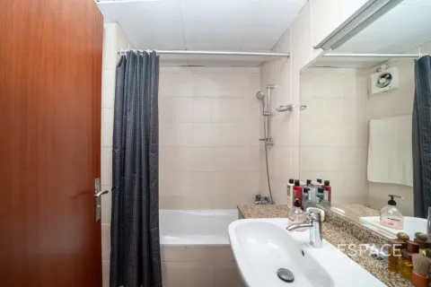 Villa en alquiler en Jumeirah Village Circle, Dubai, EAU 3 dormitorios, 307 m2 № 738132 - foto 11