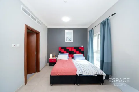 Villa en alquiler en Jumeirah Village Circle, Dubai, EAU 3 dormitorios, 307 m2 № 738132 - foto 8