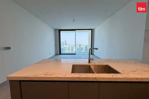 Apartmen di Business Bay, Dubai, UAE 2 bilik tidur, 135 meter persegi № 766561 - foto 11