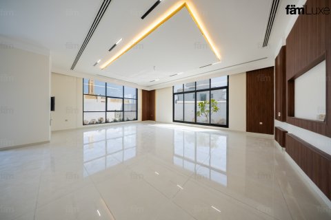 Vila v Al Quoz, Dubai, SAE 5 ložnice, 929.3 m² Č.: 766319 - fotografie 14