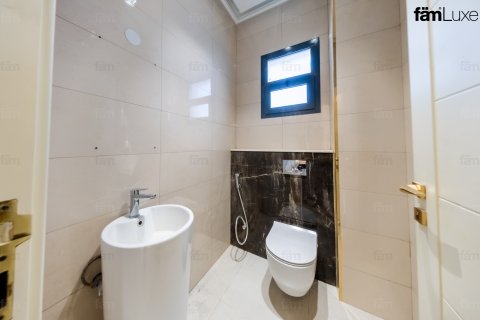 Vila v Al Quoz, Dubai, SAE 5 ložnice, 929.3 m² Č.: 766319 - fotografie 23