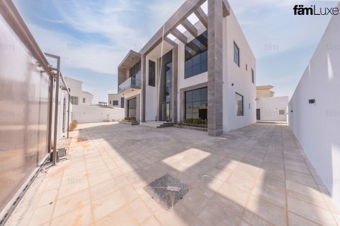 Villa i Al Quoz, Dubai, Emiratene 5 soverom, 929.3 kvm nr. 766319