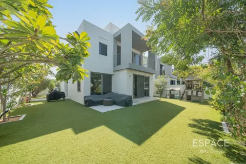 Villa in Dubai Hills Estate, UAE 3 bedrooms, 288 sq.m. № 738427