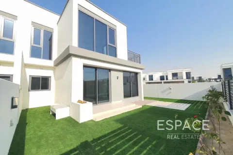 Villa à louer à Dubai Hills Estate, Dubai, EAU 4 chambres, 230 m2 № 738424 - photo 2