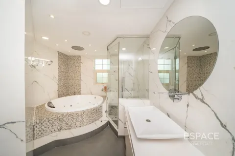 Villa à louer à Jumeirah Islands, Dubai, EAU 5 chambres, 604 m2 № 738423 - photo 14