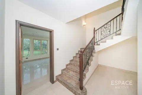 Villa à louer à Jumeirah Islands, Dubai, EAU 5 chambres, 604 m2 № 738423 - photo 3