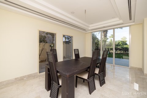 Vilă de închiriat în Meadows, Dubai, EAU 5 dormitoare, 576 mp.  №418924 - poză 11