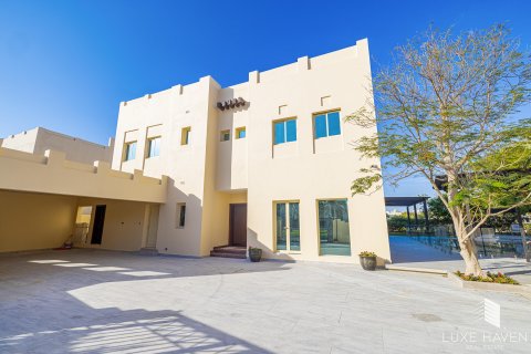 Vilă de închiriat în Meadows, Dubai, EAU 5 dormitoare, 576 mp.  №418924 - poză 29