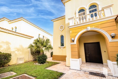 Villa in Jumeirah Park, Dubai, VAE: 3 Schlafzimmer, 327.67 m2 Nr. 418925