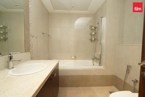 Apartament de închiriat în Business Bay, Dubai, EAU 1 dormitor, 126.1 mp. №694176 - poză 15