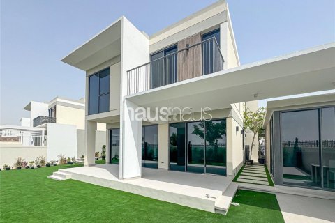 Villa in Tilal Al Ghaf, Dubai, UAE 5 bedrooms, 536 sq.m. № 626468