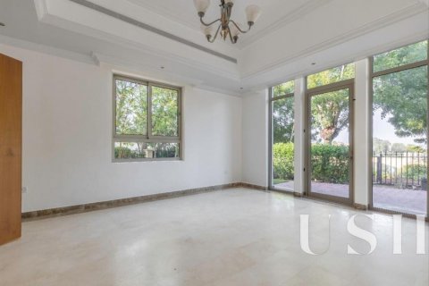 Вилла Jumeirah Islands, Дубай, БАӘ-да 4 жатын бөлмелер, 1004 м² № 620595 - фото 8